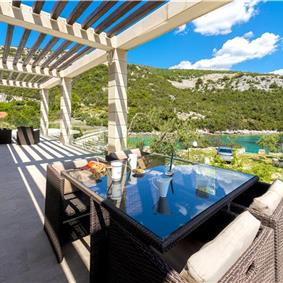 Luxury 5 Bedroom Beachfront Villa near Dubrovnik, Sleeps 11-12